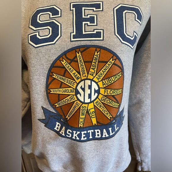 SEC Basketball heather gray sweatshirt. - Picture 2 of 3